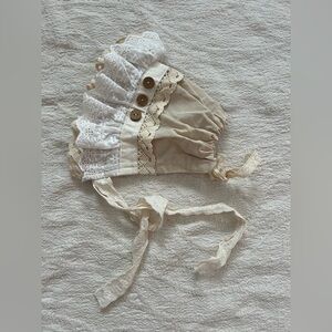 Well Dressed Wolf Lace Bonnet - Cream and Tan